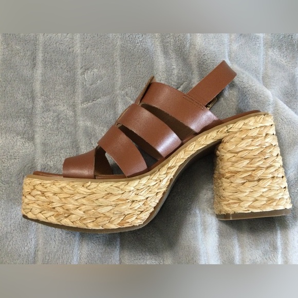 Lisa Vicky Just Strappy Platform Cognac Sandals Size 6 M - Picture 10 of 12